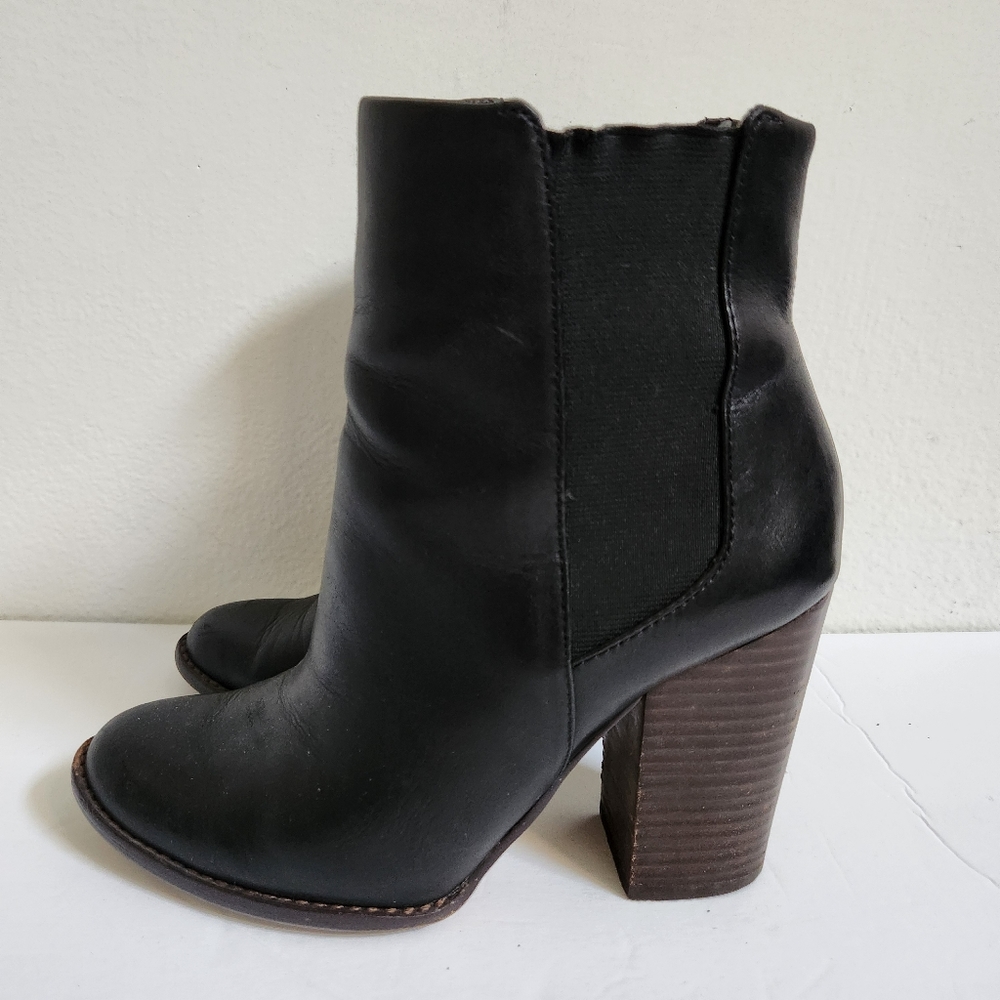 BANANA Republic Womens Ankle Sock Pull On Boot Black Leather Block Heel …